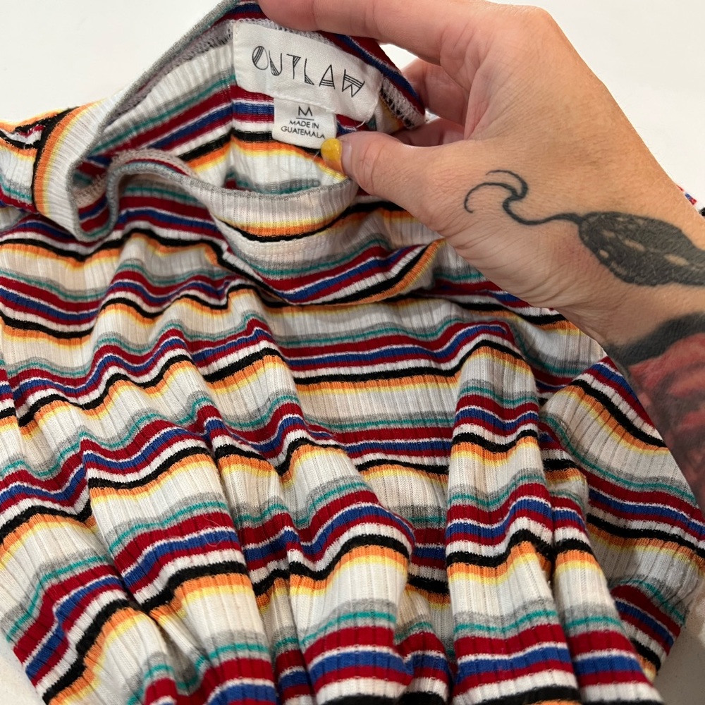 Striped top - Picture 2 of 6